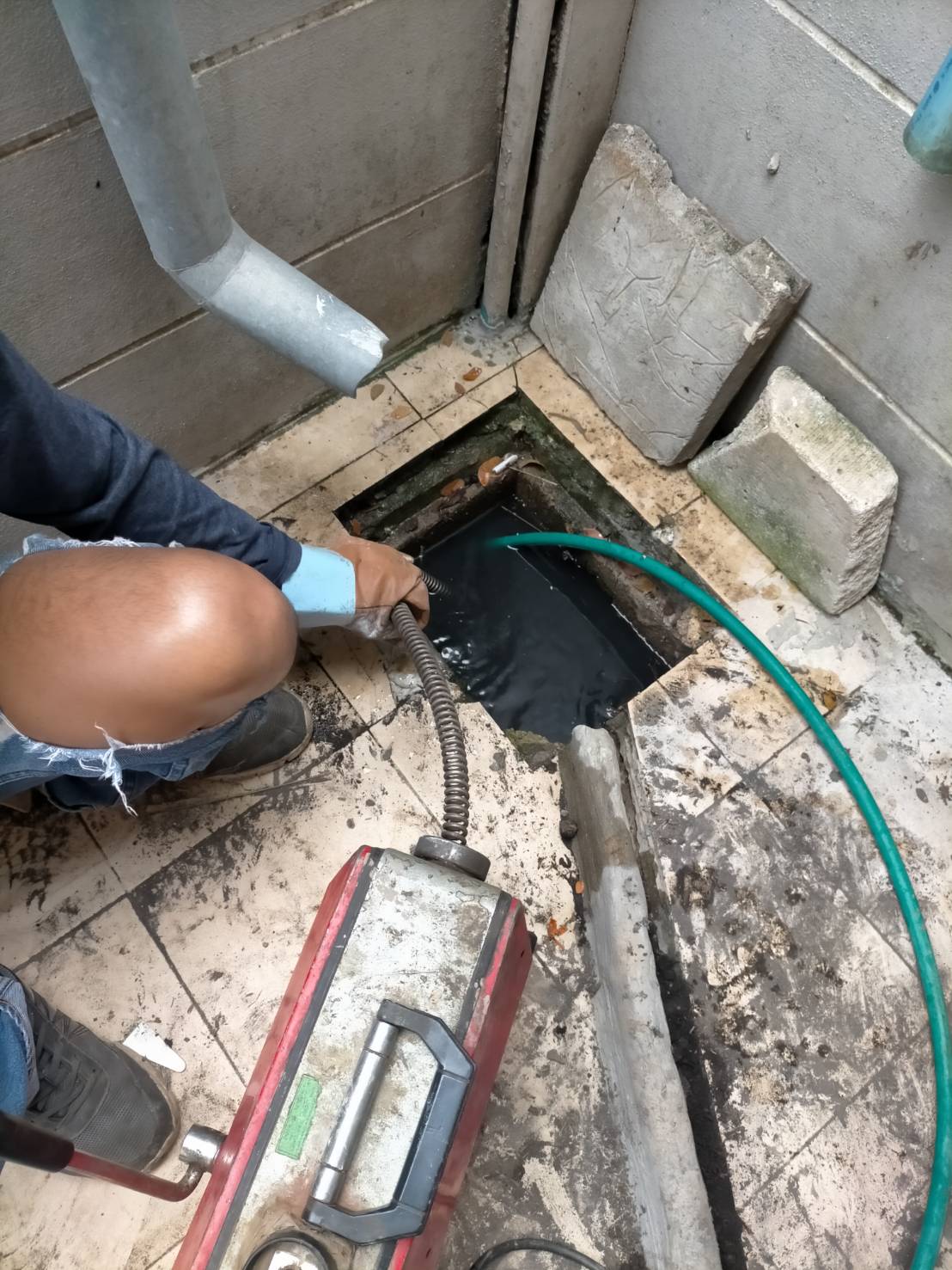 36 - https://www.ช่างท่อตันกําแพงเพชร.com | ช่างแก้ท่อตัน ส้วมตัน พื้นห้องน้ำตัน บริการในเขตจังหวัดกำแพงเพชร ตาก แม่สอด รับลอกท่อ ทะลวงท่อตันทุกชนิด ไม่ต้องทุบ ไม่ต้องรื้อ ให้คำปรึกษาฟรี 24 ชั่วโมง