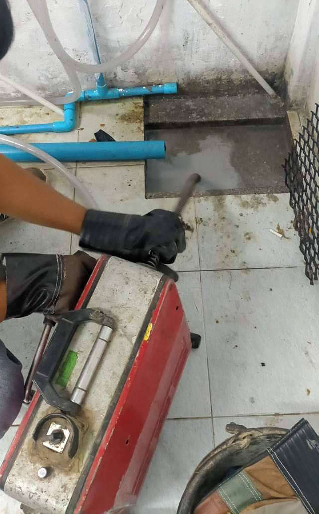 5 - https://www.ช่างท่อตันกําแพงเพชร.com | ช่างแก้ท่อตัน ส้วมตัน พื้นห้องน้ำตัน บริการในเขตจังหวัดกำแพงเพชร ตาก แม่สอด รับลอกท่อ ทะลวงท่อตันทุกชนิด ไม่ต้องทุบ ไม่ต้องรื้อ ให้คำปรึกษาฟรี 24 ชั่วโมง